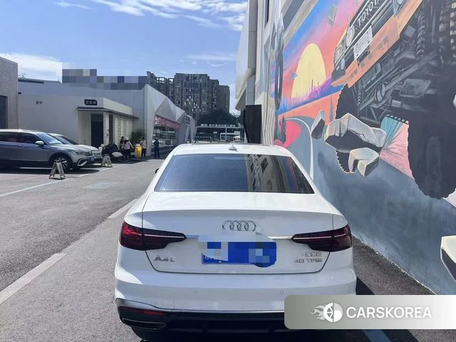 Audi A4L 2023 Белый из Китая, фото 4