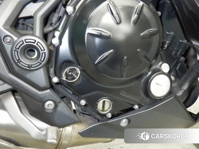 Engine photo
