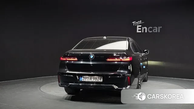 BMW 7 Series (G70) id 3758066 из Кореи 14