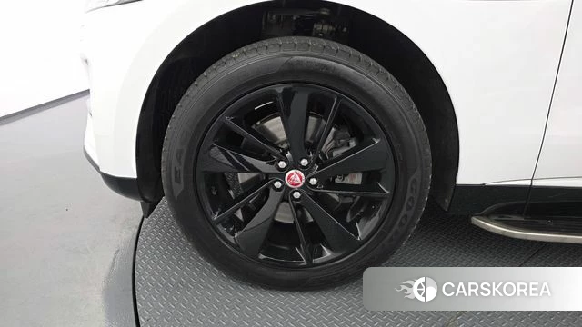 Jaguar F-PACE id 4343977 из Кореи 27