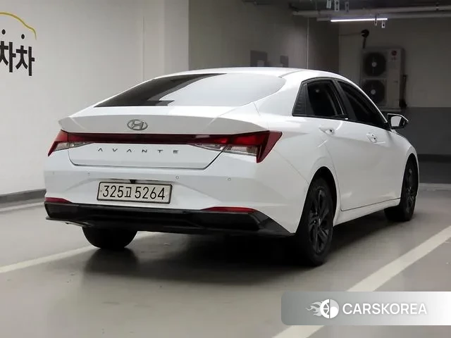 Hyundai Avante Hybrid (CN7) id 3338801 из Кореи 14