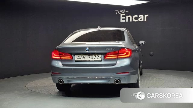 BMW 5 Series (G30) id 3807889 из Кореи 14