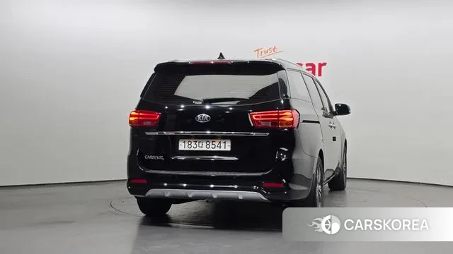 Kia The New Carnival id 3789133 из Кореи 14