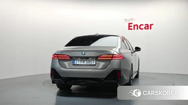 BMW 5 Series (G60) id 4523157 из Кореи 14