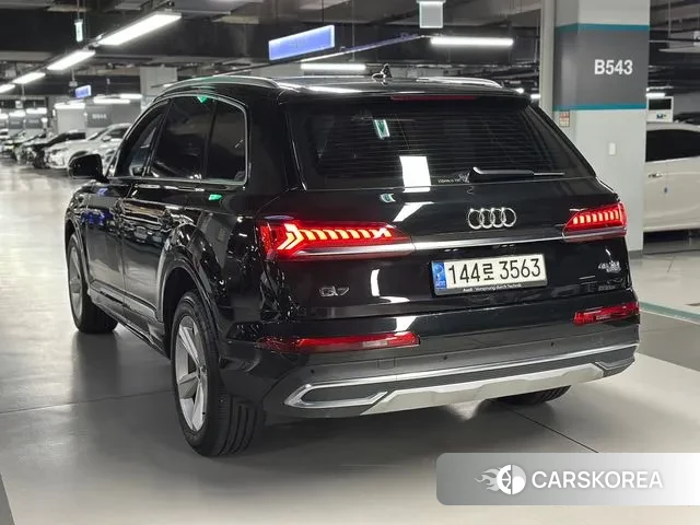 Audi Q7 (4M) id 2997303 из Кореи 14