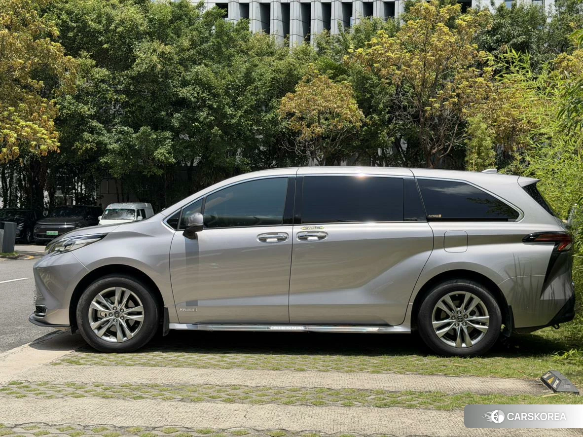 Toyota Saina id 4419552 из Китая 8