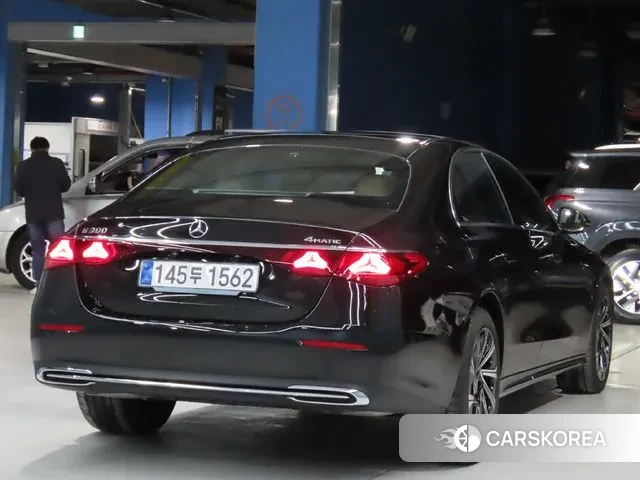 Mercedes-Benz E-Class W214 id 3528154 из Кореи 14