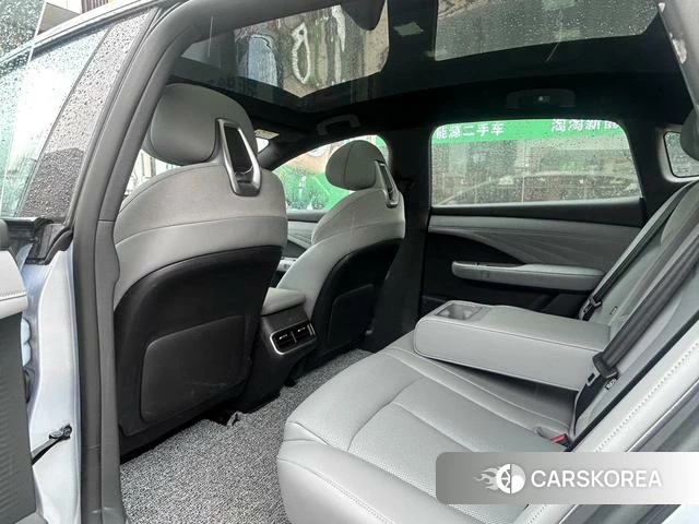 Nissan N7 2025 Серебристо-серый из Китая, фото 4