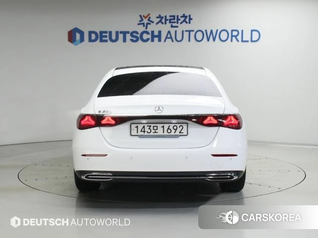 Mercedes-Benz E-Class W214 2024 Белый из Кореи, фото 5