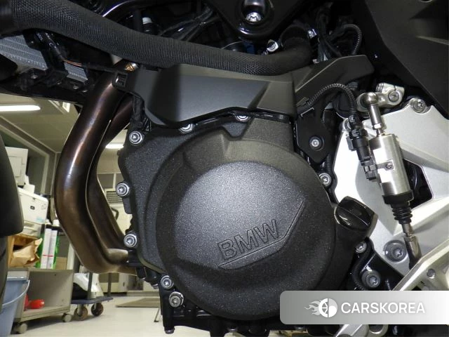 Engine photo
