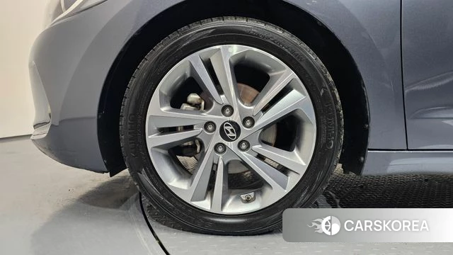 Hyundai Avante AD id 4520875 из Кореи 24