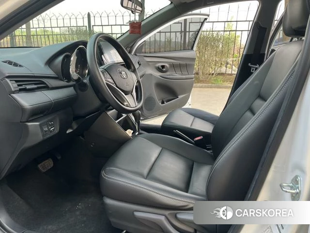 Toyota Vios 2023 Белый из Китая, фото 4