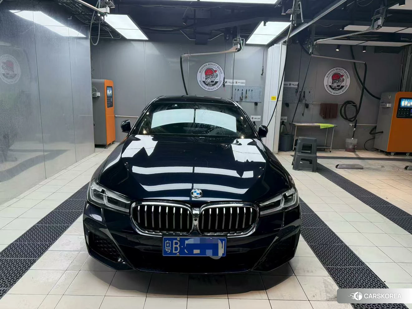 BMW 5 series (imported) 2021 Черный из Китая, фото 4