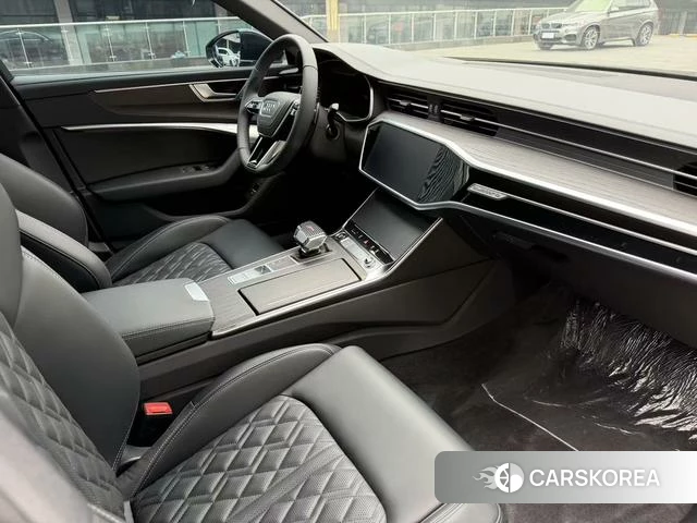 Audi A6L id 4276827 из Китая 7