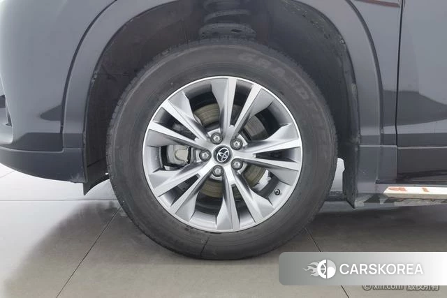 Toyota Highlander id 4314251 из Китая 18