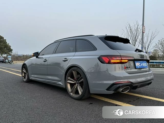 Audi RS 4 id 4240797 из Китая 9