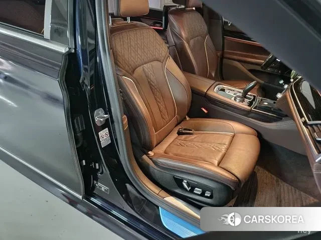 BMW 7 Series (G11) 2019 Черный из Кореи, фото 4