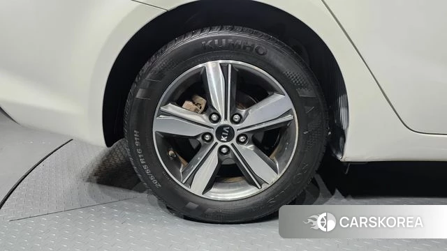 Kia The New K3 id 4610615 из Кореи 26