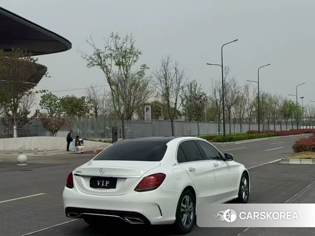 Mercedes-Benz Class C 2021 Белый из Китая, фото 4