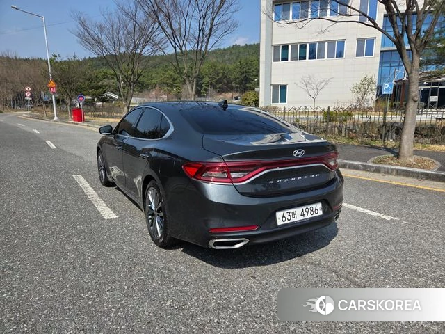 Hyundai Grandeur IG id 3880009 из Кореи 14