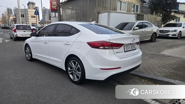 Hyundai Avante AD id 3709540 из Кореи 11