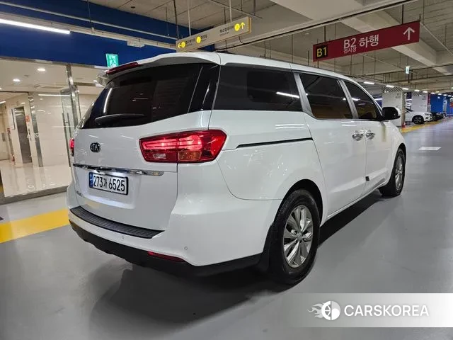 Kia The New Carnival id 3350995 из Кореи 14