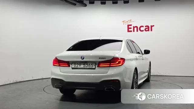 BMW 5 Series (G30) id 3760807 из Кореи 14