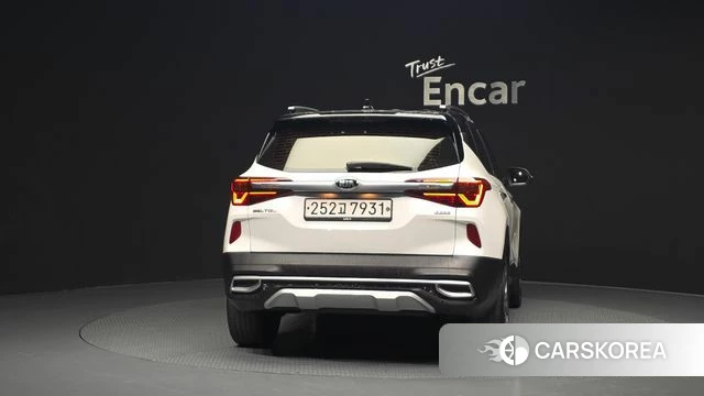 Kia Seltos id 4284975 из Кореи 14