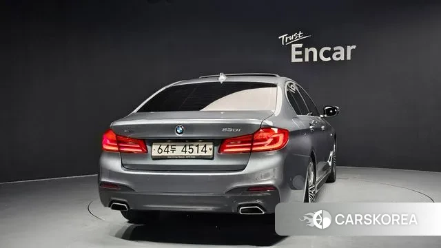 BMW 5 Series (G30) id 2986457 из Кореи 14