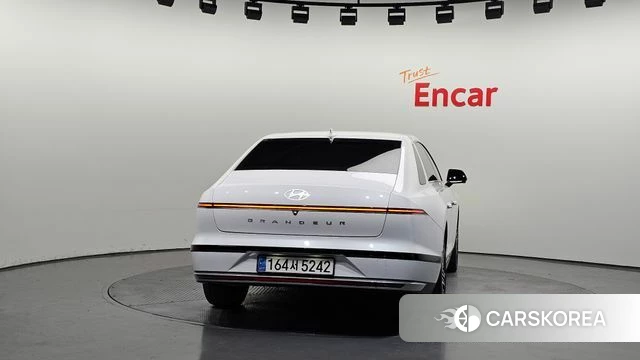 Hyundai Grandeur (GN7) id 4194335 из Кореи 14