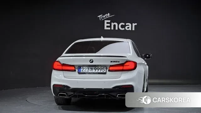 BMW 5 Series (G30) id 3004213 из Кореи 14