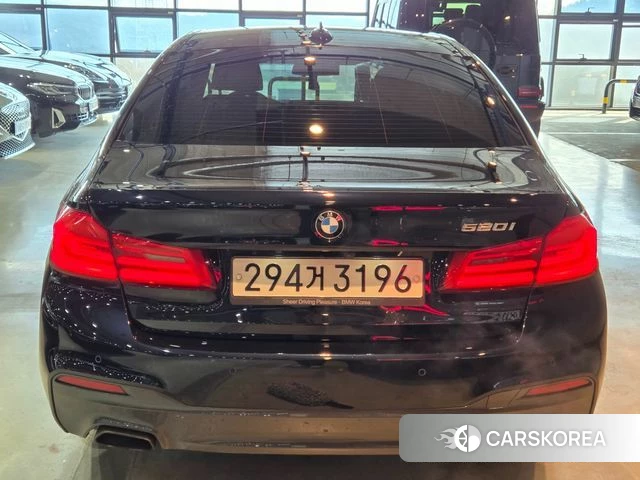 BMW 5 Series (G30) id 3795428 из Кореи 14