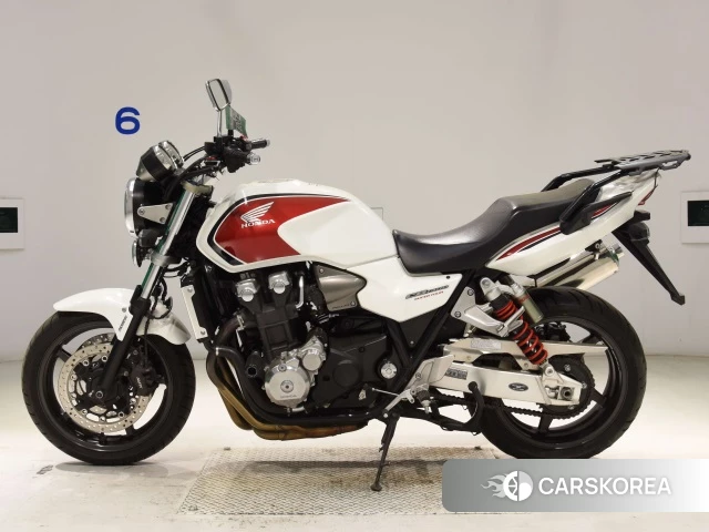 Проданный Honda CB1300SF 2010 из Японии