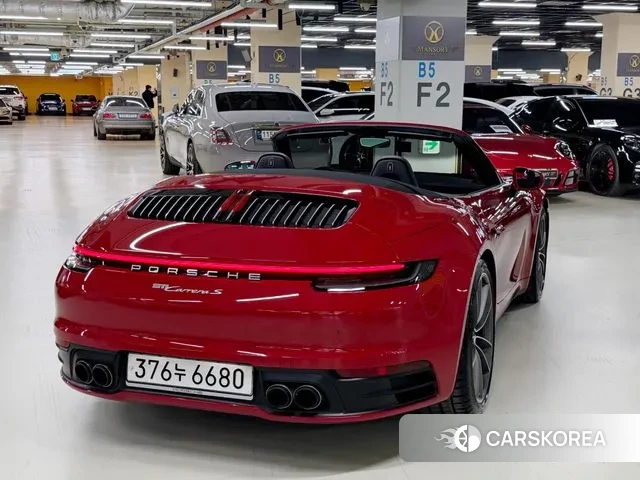 Porsche 911(992) id 3428386 из Кореи 14