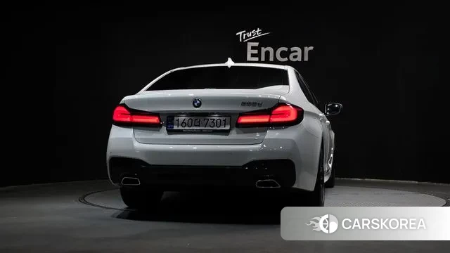 BMW 5 Series (G30) id 3620644 из Кореи 14