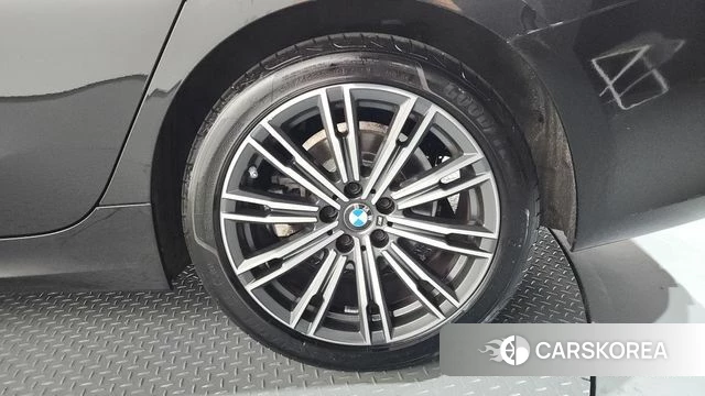 BMW 3 Series (G20) id 4595374 из Кореи 9