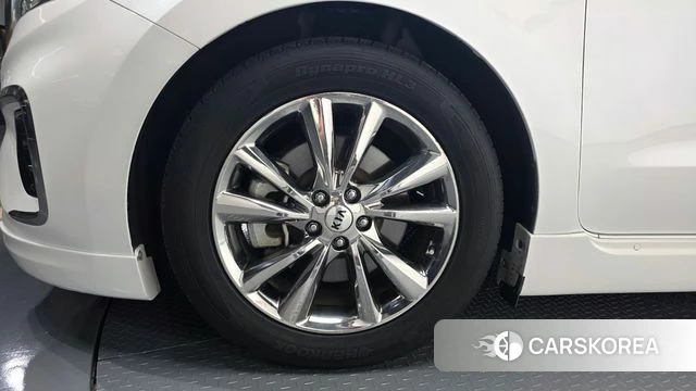 Kia The New Carnival id 4615135 из Кореи 28