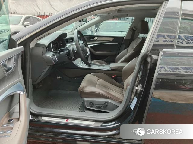 Audi A7L id 4259094 из Китая 13