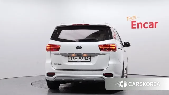 Kia The New Carnival id 2976830 из Кореи 14