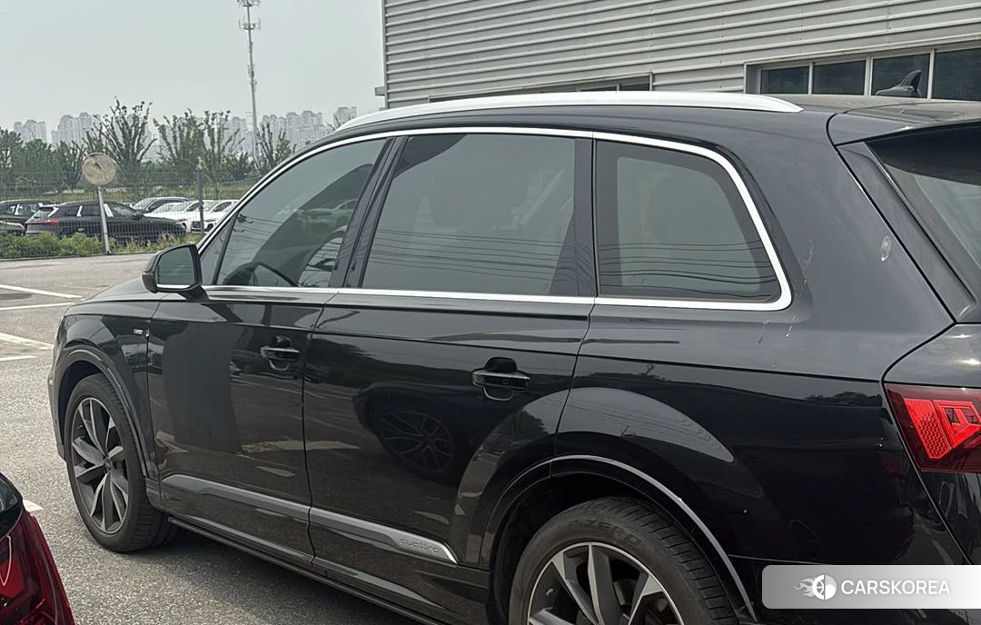 Audi Q7 id 4419138 из Китая 9