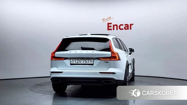 Volvo V60 Cross-Country 2nd Generation id 3916593 из Кореи 14