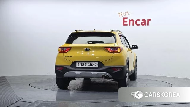 Kia Stonic id 3834893 из Кореи 14