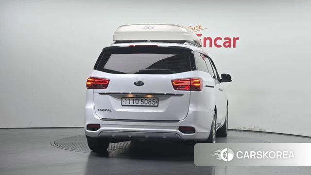 Kia The New Carnival id 4647416 из Кореи 25