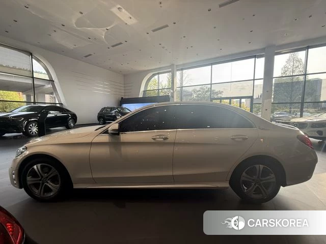 Mercedes-Benz Class C id 4290236 из Китая 21