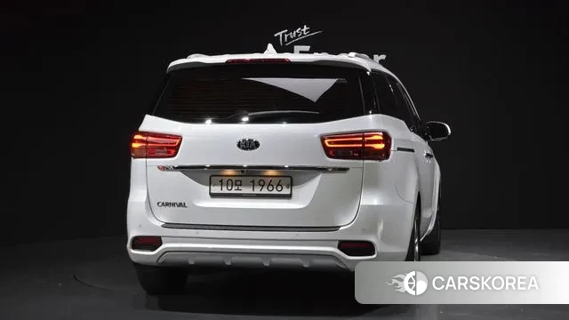 Kia The New Carnival id 3396907 из Кореи 14