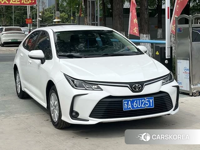 Toyota Corolla 2023 Белый из Китая, фото 4
