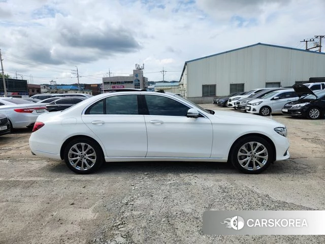 Mercedes-Benz E-Class W213 id 4780772 из Кореи 14
