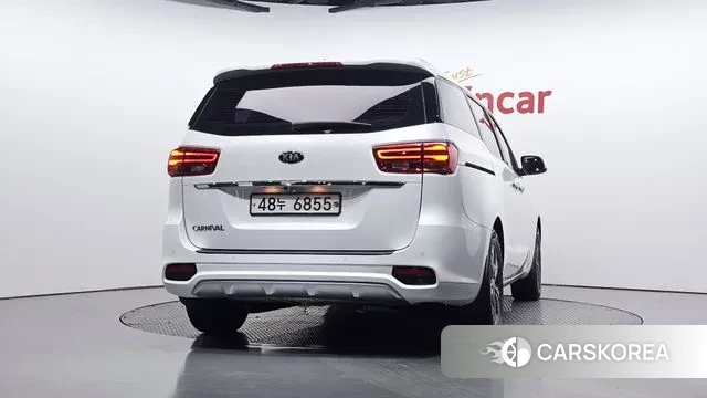 Kia The New Carnival id 3489626 из Кореи 14