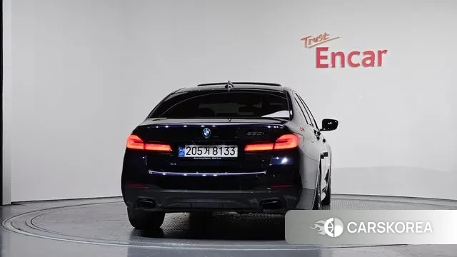 BMW 5 Series (G30) id 3555303 из Кореи 14