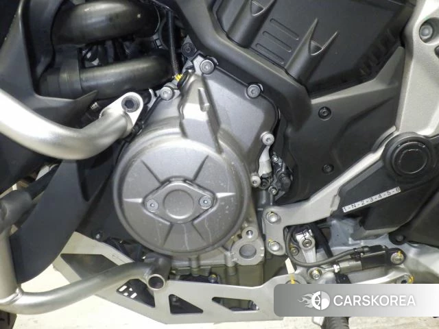 Engine photo